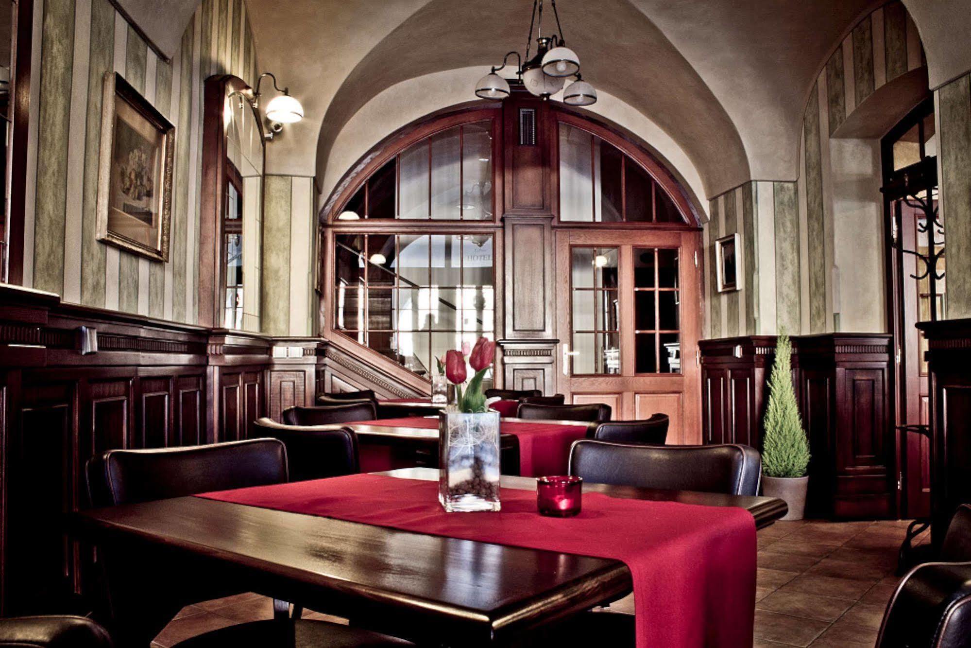 Hotel La Fresca Kroměříž Exterior foto